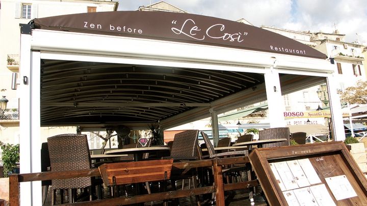 abri toit terrasse retractable restaurant bastia