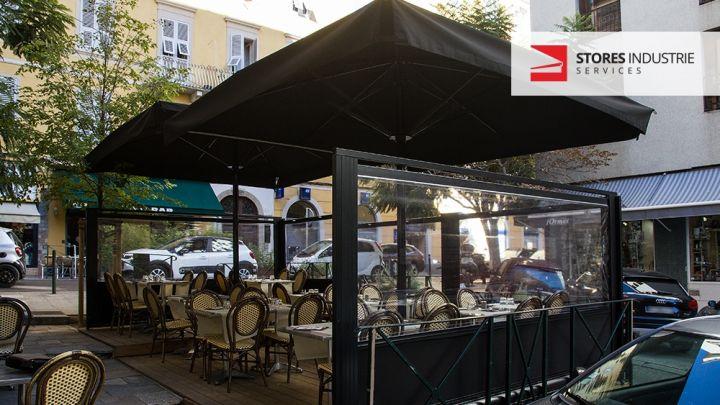 parasol aluminium restaurant avec paravent bastia