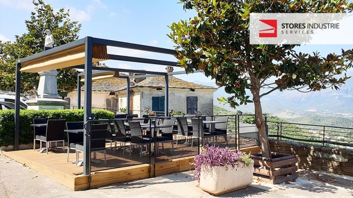 pergola retractable manuel abris terrasse restaurant