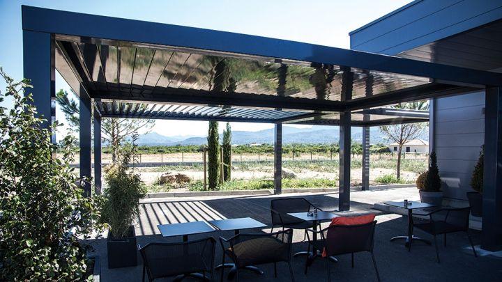 bioclimatique lame orientable terrasse restaurant