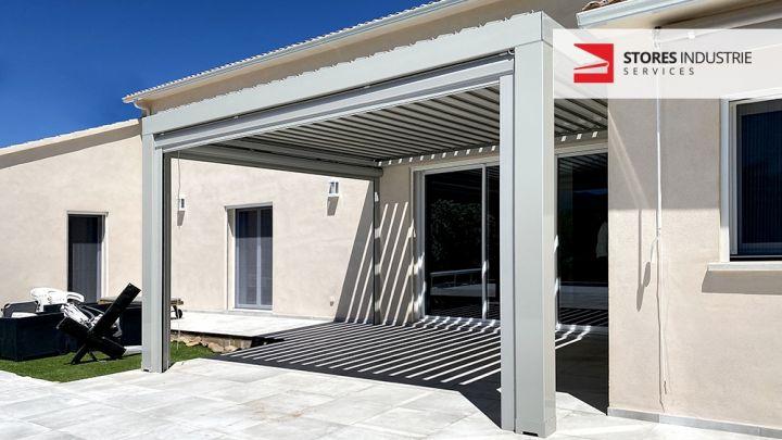 pergola bioclimatique blanc installation amenagement jardin terrasse