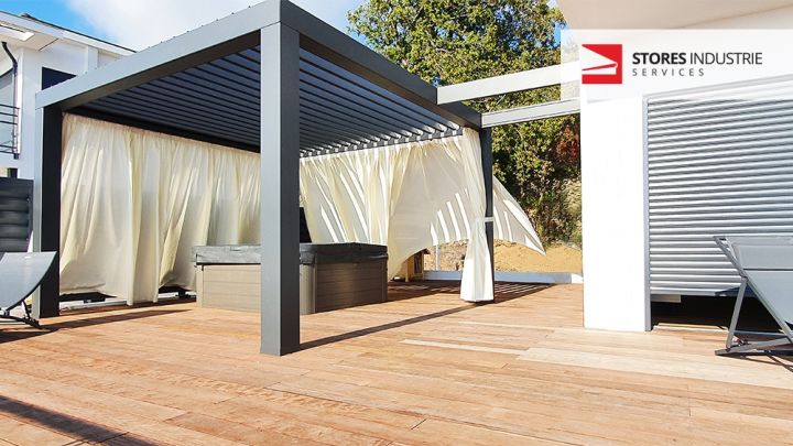 pergola bioclimatique lames orientables rideaux exterieur terrasse