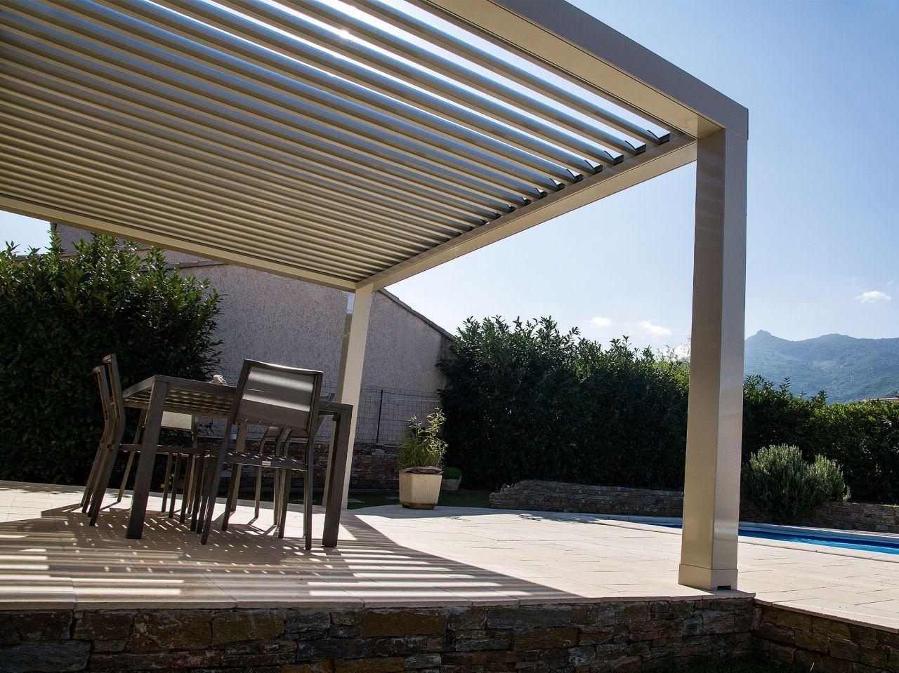 pergola bioclimatique stores industrie corse 1