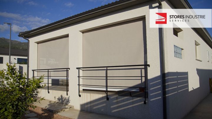 fermeture de terrasse, store vertical screen beige